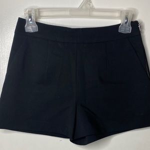 Forever 21 •Black short size S